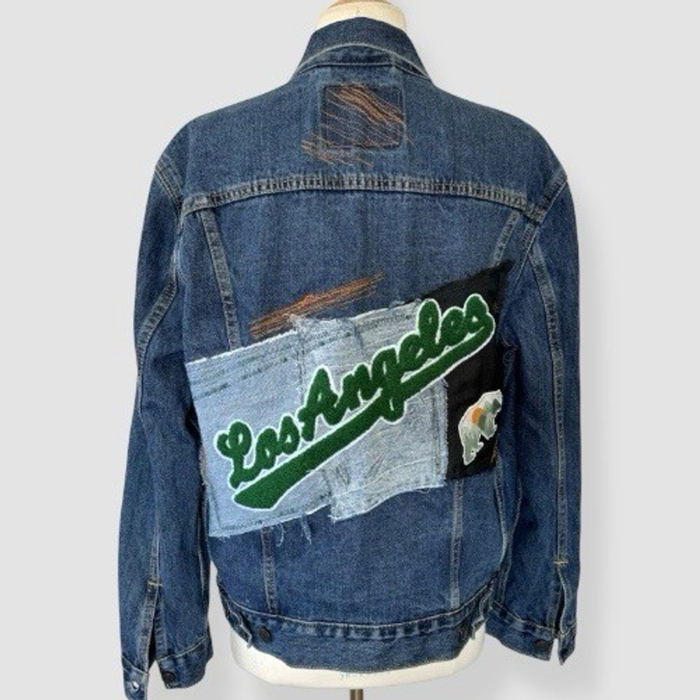 Levi’s Women’s Denim Jacket M Custom Los Angeles Patchwork Retro Style - Picture 5 of 16